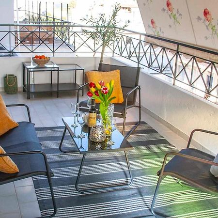 Top Floor Apartment In Chalkís Eksteriør billede